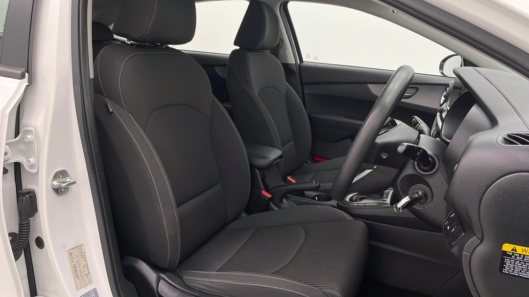 2019 Kia Cerato S, Automatic, 87128 km, Right Side Front Door Cabin View