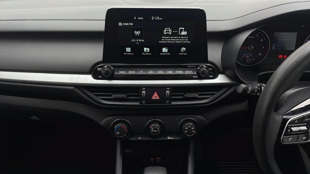 2019 Kia Cerato S, Automatic, 87128 km, Center Console