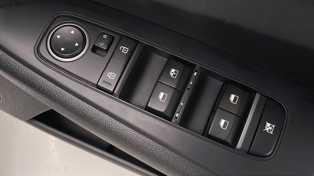 2019 Kia Cerato S, Automatic, 87128 km, Drivers Side Door Panel Controls