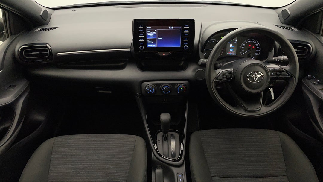 2022 Toyota Yaris Ascent Sport, Automatic, 32286 km, Center Console