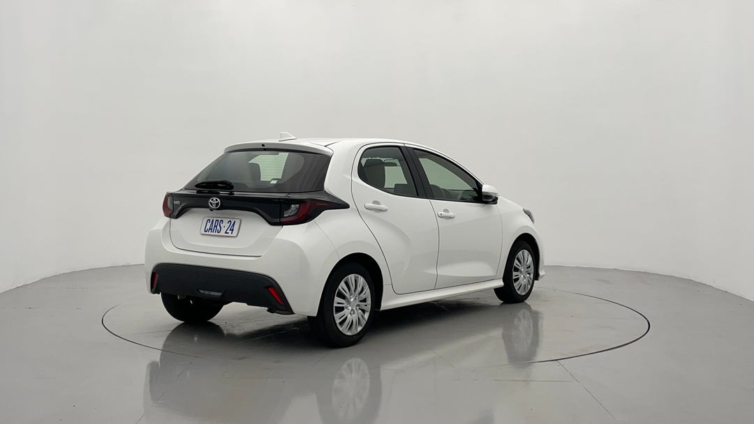 2022 Toyota Yaris Ascent Sport, Automatic, 32286 km, Right Back Diagonal (45- Degree) View