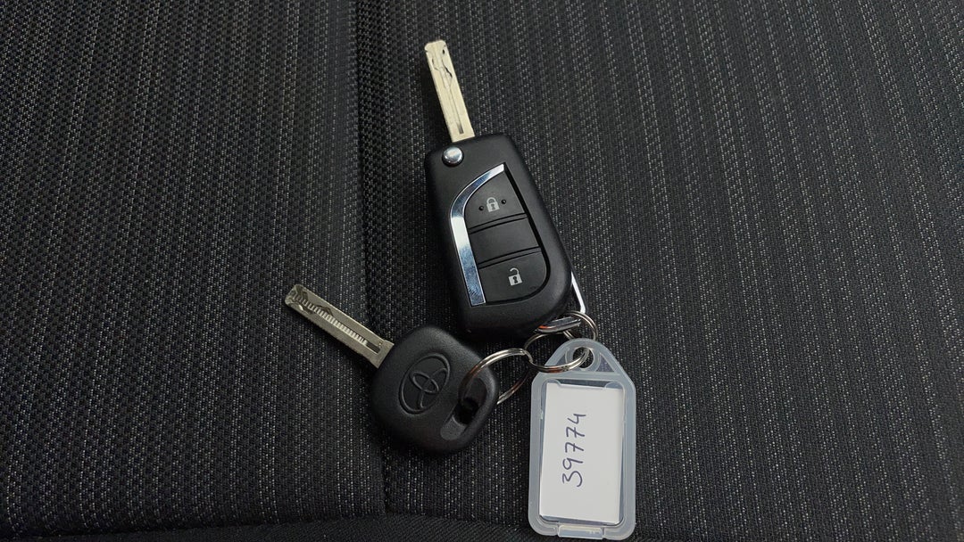 2022 Toyota Yaris Ascent Sport, Automatic, 32286 km, Key Close-up