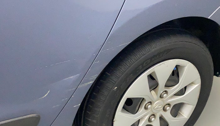 2015 Hyundai Xcent S 1.2, Petrol, Manual, 25,775 km, Left quarter panel - Minor scratches