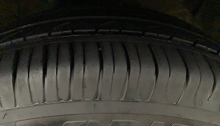 2019 Hyundai NEW SANTRO SPORTZ AMT, Petrol, Automatic, 32,481 km, Left Front Tyre Tread