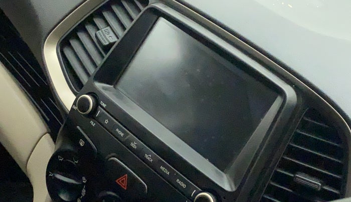 2019 Hyundai NEW SANTRO SPORTZ AMT, Petrol, Automatic, 32,481 km, Infotainment system - Reverse camera not working