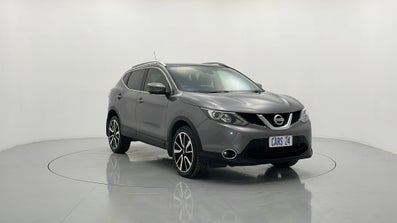 2015 Nissan Qashqai Ti Automatic, 131k km Petrol Car