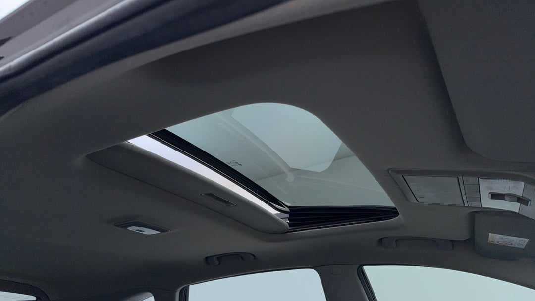 Interior Sunroof/Moonroof