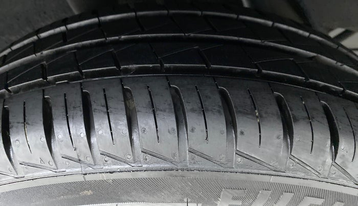 2021 Datsun Redi Go T, Petrol, Manual, 3,367 km, Right Rear Tyre Tread