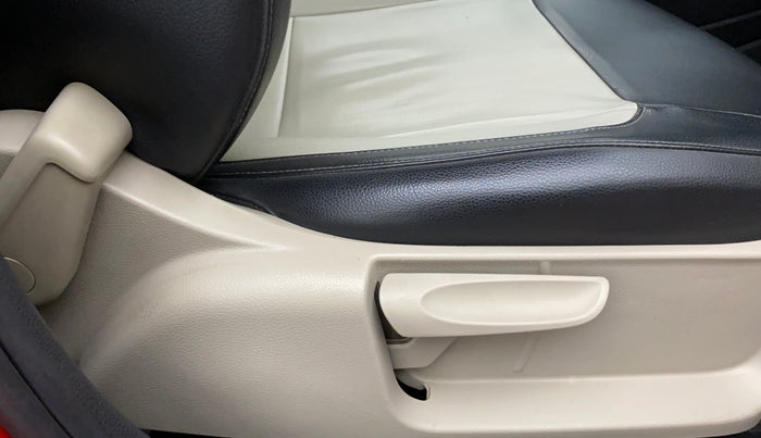 2014 Volkswagen Polo HIGHLINE1.2L, Petrol, Manual, 80,111 km, Driver Side Adjustment Panel