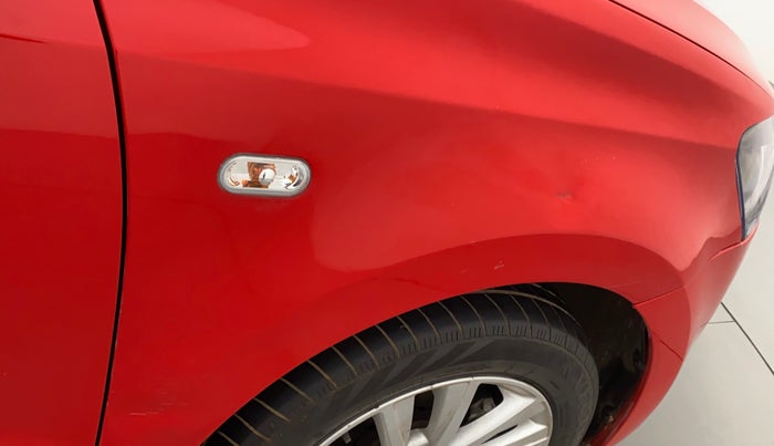 2014 Volkswagen Polo HIGHLINE1.2L, Petrol, Manual, 80,111 km, Right fender - Slightly dented