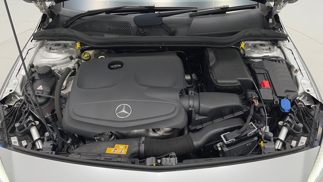 Open Bonnet (Engine)