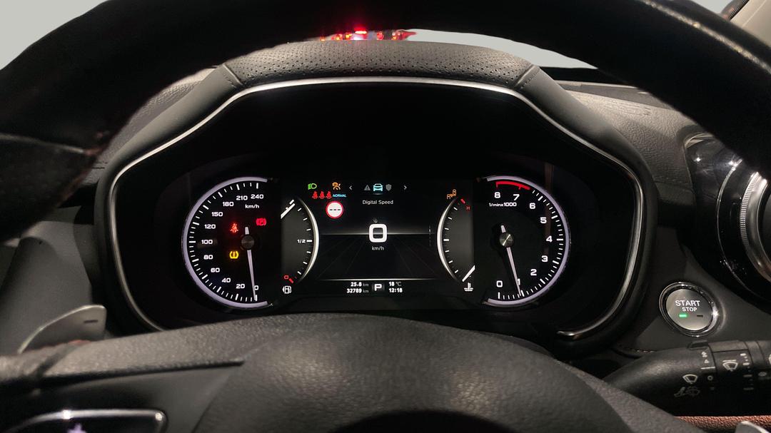2023 MG HS Excite, Automatic, 32789 km, Dashboard View
