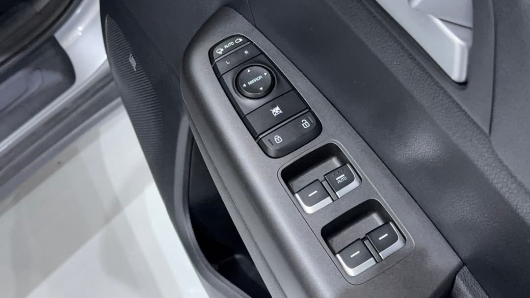 2021 Kia Sportage Sx (FWD), Automatic, 52014 km, Drivers Side Door Panel Controls