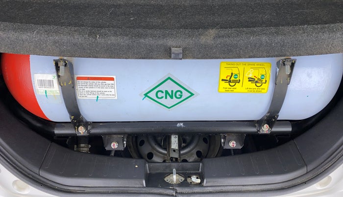 2018 Maruti Wagon R 1.0 LXI CNG, CNG, Manual, 27,190 km, Boot Inside