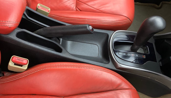 2014 Honda City SV CVT PETROL, Petrol, Automatic, 85,857 km, Gear Lever