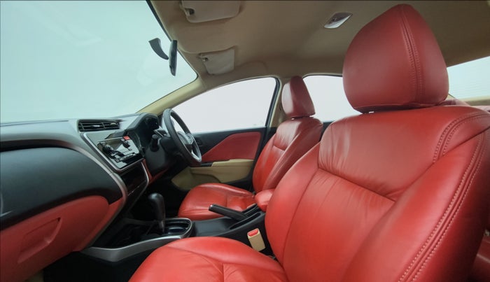 2014 Honda City SV CVT PETROL, Petrol, Automatic, 85,857 km, Right Side Front Door Cabin