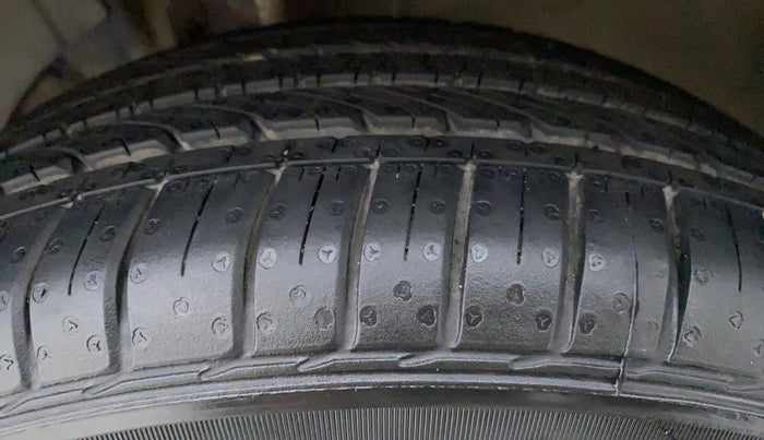 2019 Maruti Baleno ALPHA 1.2 K12, Petrol, Manual, 21,373 km, Left Front Tyre Tread