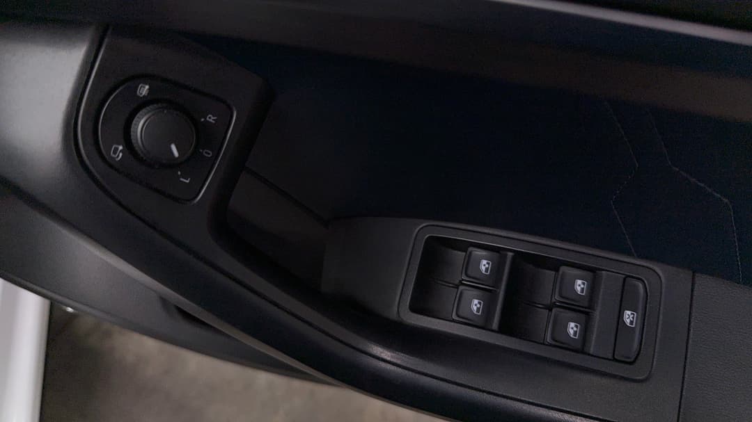 2022 Cupra Ateca Vzx, Automatic, 52525 km, Drivers Side Door Panel Controls