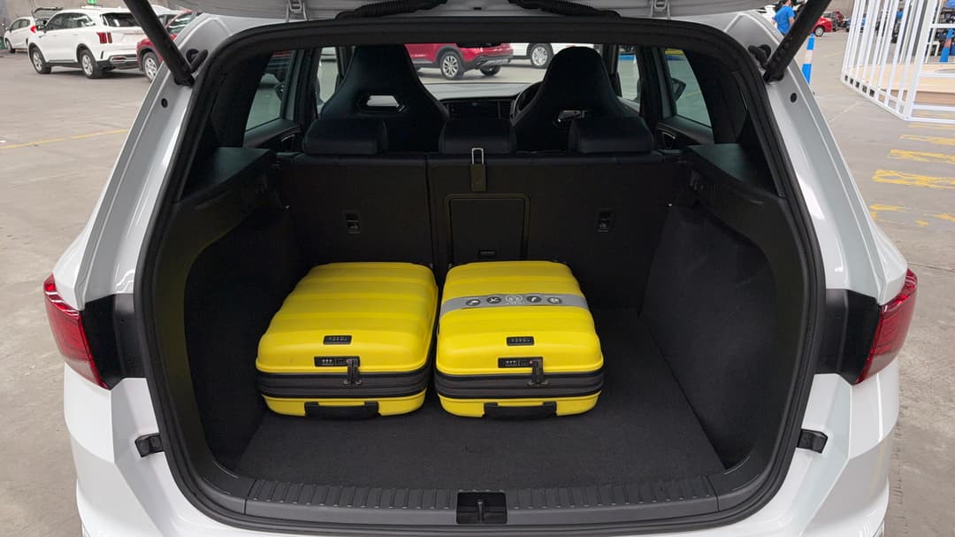 2022 Cupra Ateca Vzx, Automatic, 52525 km, Boot Inside View with Luggage