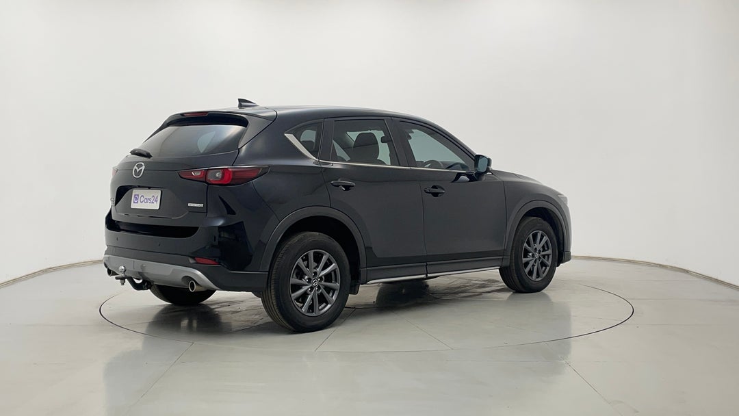 Right Back Diagonal (45- Degree) View