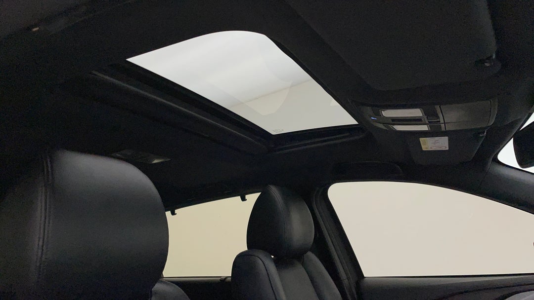 Interior Sunroof/Moonroof