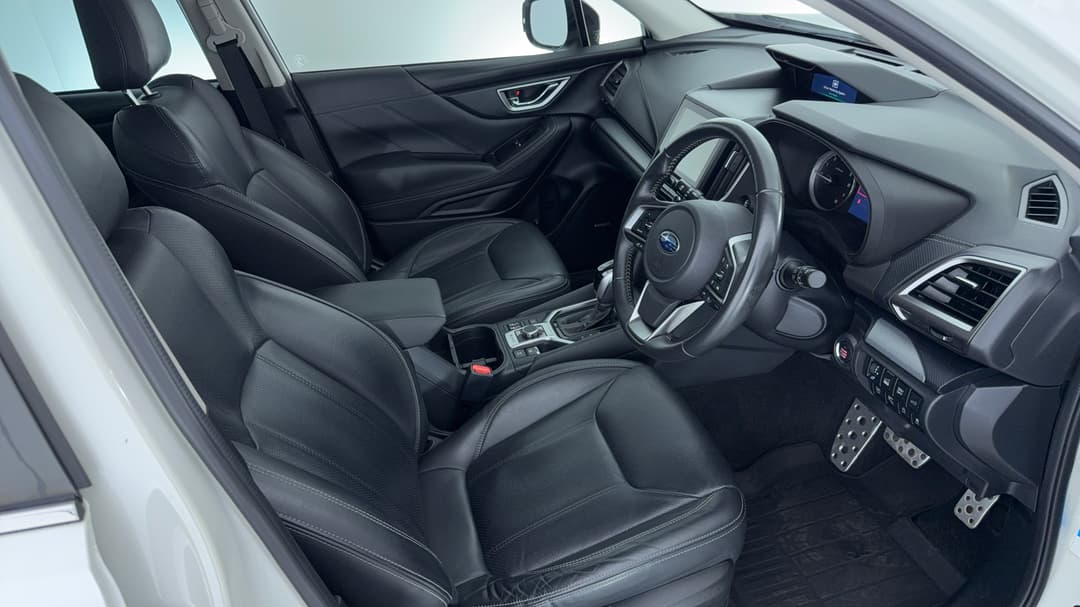 2019 Subaru Forester 2.5i-s (AWD), Automatic, 76430 km, Right Side Front Door Cabin View