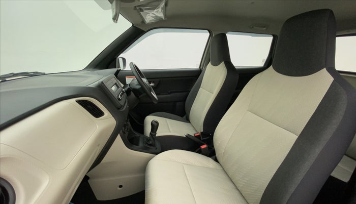 2022 Maruti New Wagon-R VXI CNG 1.0, CNG, Manual, 3,462 km, Right Side Front Door Cabin