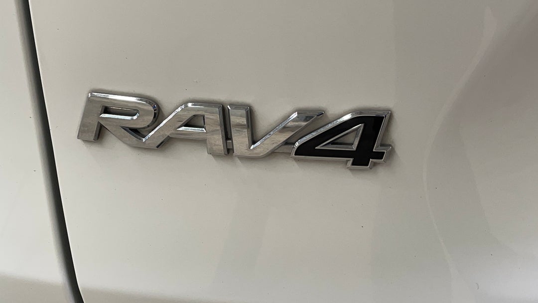 2020 Toyota RAV4 Gx (2wd), Automatic, 82146 km, Badge (Boot Left Side)