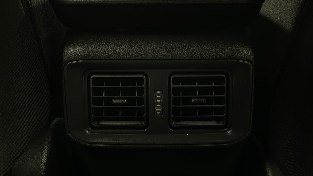 2020 Toyota RAV4 Gx (2wd), Automatic, 82146 km, Rear A/C Vent