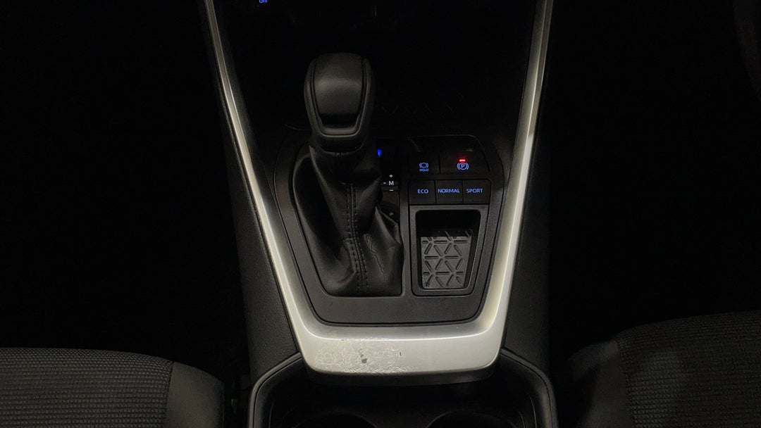 2020 Toyota RAV4 Gx (2wd), Automatic, 82146 km, Gear Lever 