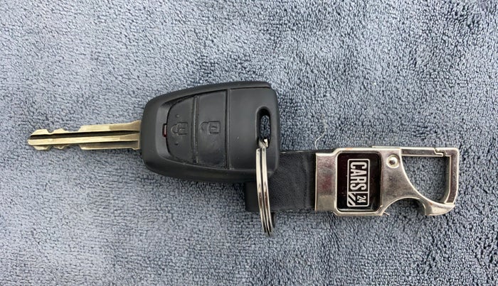 2018 Hyundai Grand i10 MAGNA 1.2 KAPPA VTVT, Petrol, Manual, 11,700 km, Key Close Up