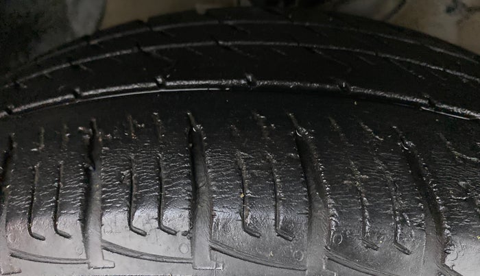 2018 Maruti Vitara Brezza VDI OPT, Diesel, Manual, 58,481 km, Right Front Tyre Tread