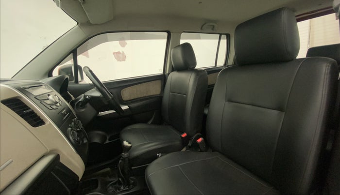 2013 Maruti Wagon R 1.0 VXI, Petrol, Manual, 28,109 km, Right Side Front Door Cabin