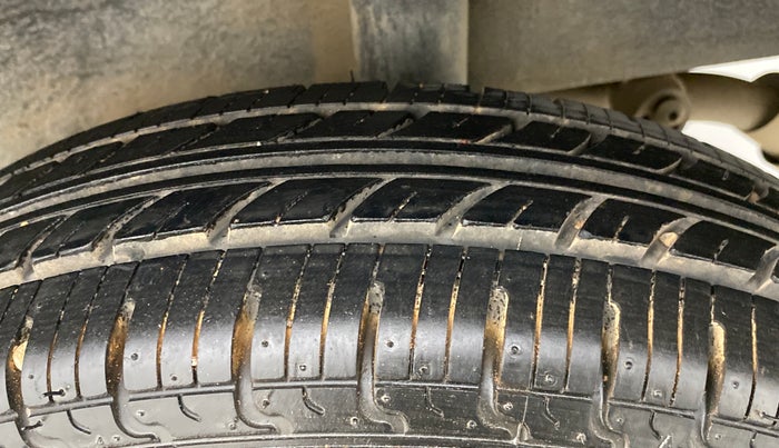 2017 Datsun Redi Go S 1.0, Petrol, Manual, 64,902 km, Left Rear Tyre Tread