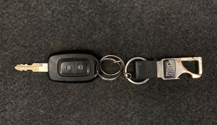 2017 Datsun Redi Go S 1.0, Petrol, Manual, 64,902 km, Key Close Up