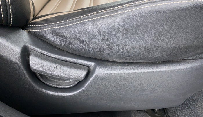 2017 Hyundai Xcent E PLUS, Petrol, Manual, 48,237 km, Driver Side Adjustment Panel