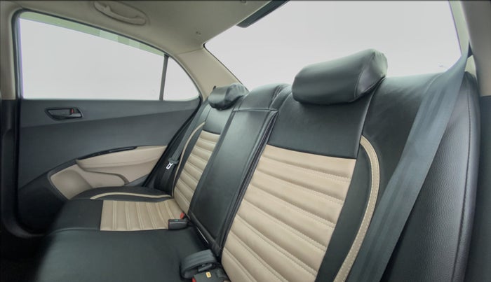 2017 Hyundai Xcent E PLUS, Petrol, Manual, 48,237 km, Right Side Rear Door Cabin