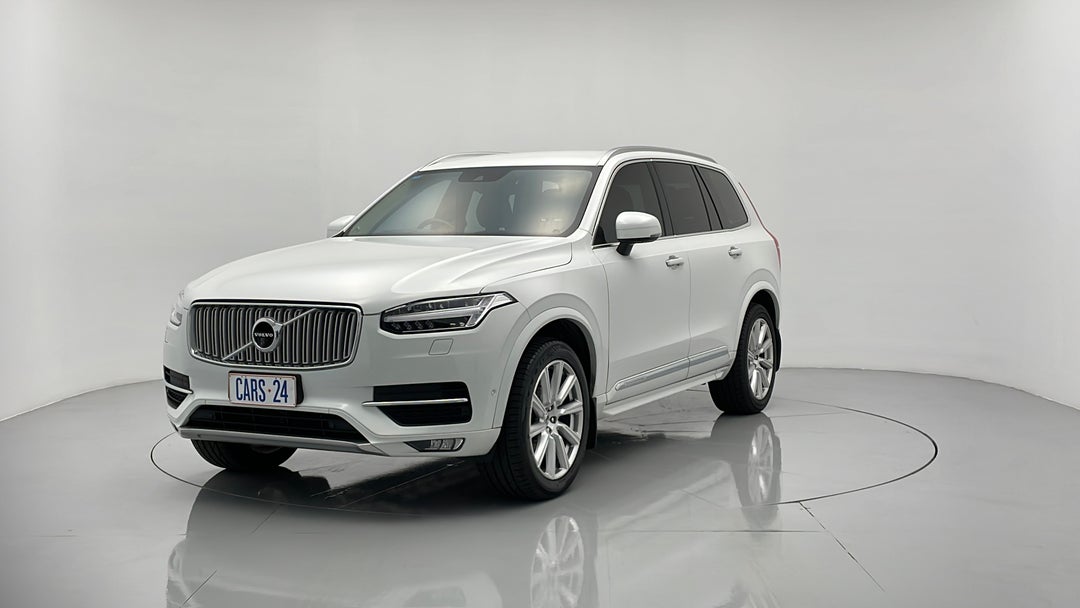 Left Front Diagonal (45- Degree) View