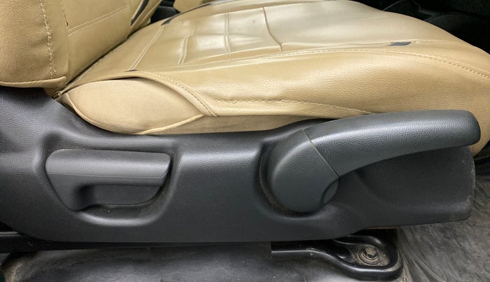 2017 Honda Jazz 1.2L I-VTEC V, Petrol, Manual, 84,952 km, Driver Side Adjustment Panel