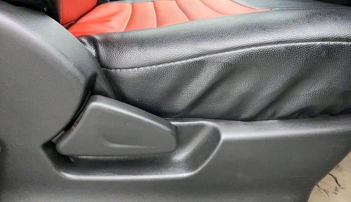 2018 Datsun Redi Go T (O), Petrol, Manual, 19,594 km, Driver Side Adjustment Panel