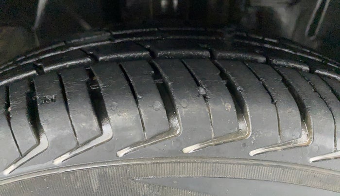2018 Datsun Redi Go T (O), Petrol, Manual, 19,594 km, Right Front Tyre Tread