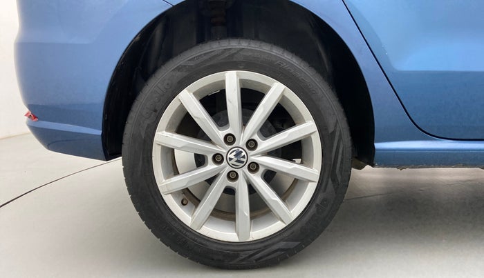 2018 Volkswagen Ameo HIGHLINE PLUS 1.5L AT 16 ALLOY, Diesel, Automatic, 39,028 km, Right Rear Wheel