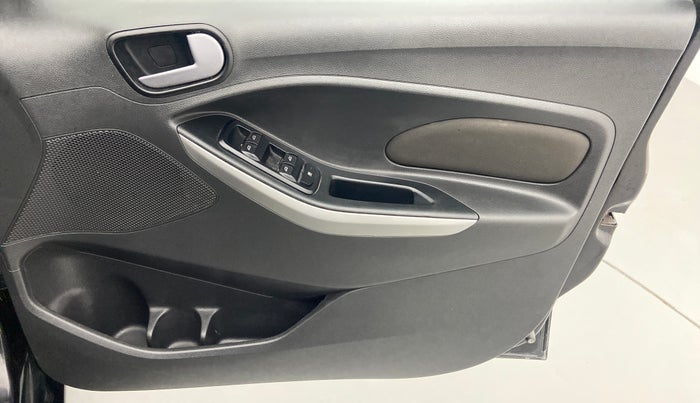 2017 Ford New Figo 1.5 TITANIUM, Diesel, Manual, 41,125 km, Driver Side Door Panels Control