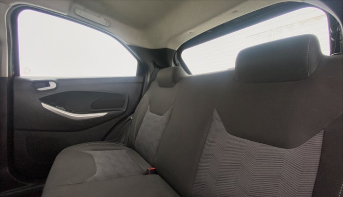 2017 Ford New Figo 1.5 TITANIUM, Diesel, Manual, 41,125 km, Right Side Door Cabin View