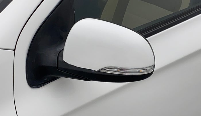 2011 Hyundai i20 SPORTZ 1.2, Petrol, Manual, 69,499 km, Left rear-view mirror - Folding motor not working