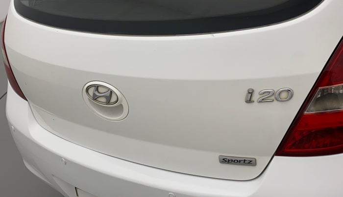 2011 Hyundai i20 SPORTZ 1.2, Petrol, Manual, 69,499 km, Dicky (Boot door) - Slightly rusted