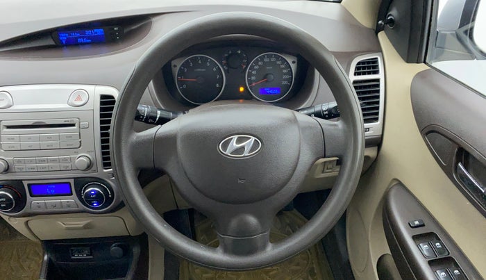 2011 Hyundai i20 MAGNA O 1.2, Petrol, Manual, 44,720 km, Steering Wheel Close Up