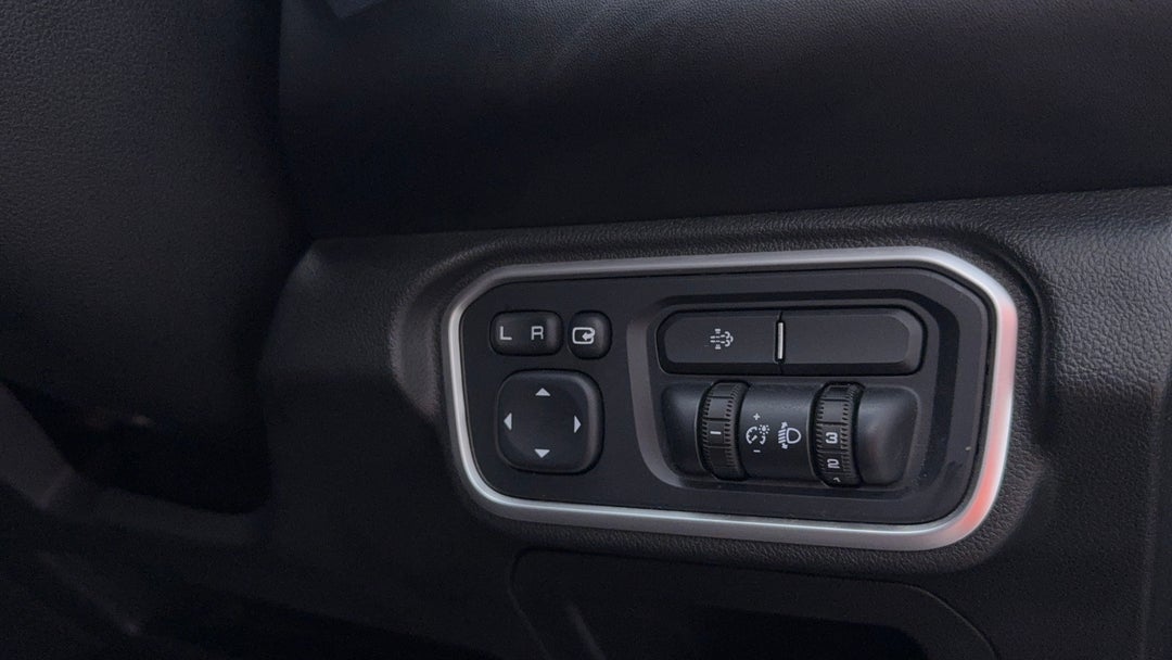 Utility Switches/Buttons