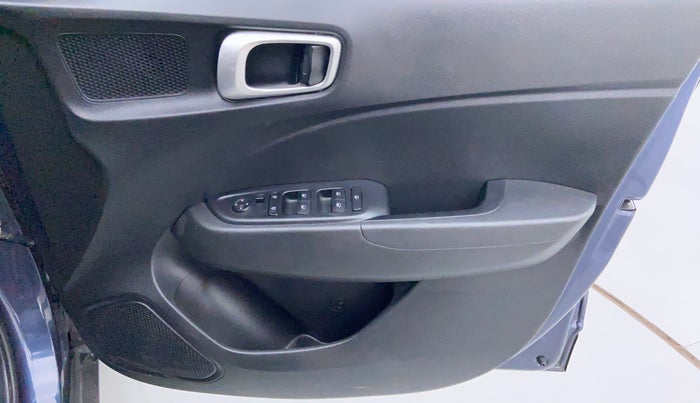 2019 Hyundai VENUE 1.4 CRDI S MT, Diesel, Manual, 3,054 km, Driver Side Door Panels Control