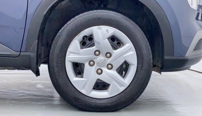 2019 Hyundai VENUE 1.4 CRDI S MT, Diesel, Manual, 3,054 km, Right Front Wheel